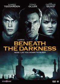 Inlay van Beneath The Darkness